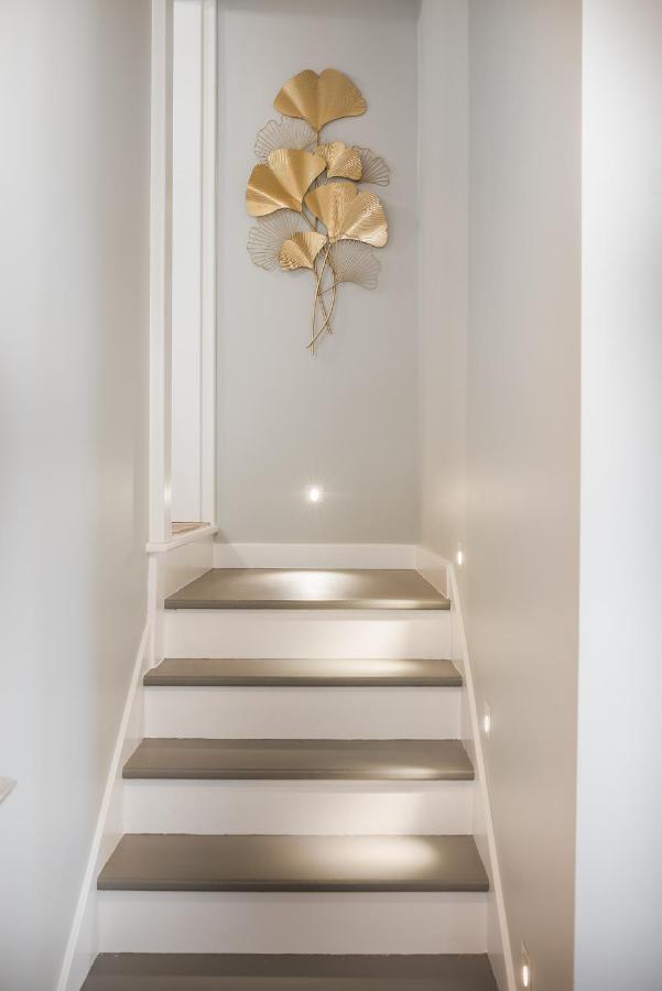 London'S Modern Nuance Apartment - Battersea Bagian luar foto